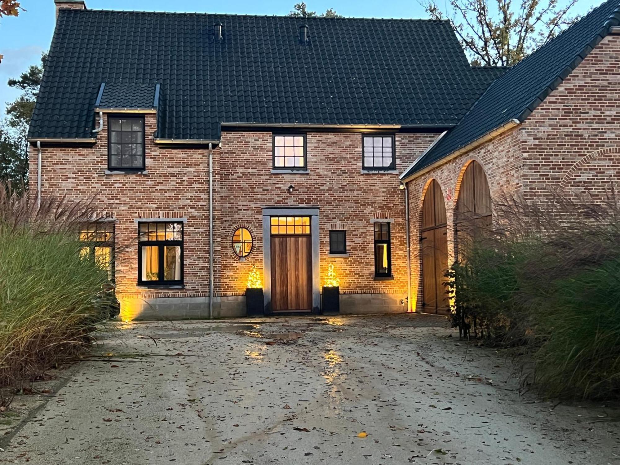 Het Herenhuis 亨克 外观 照片